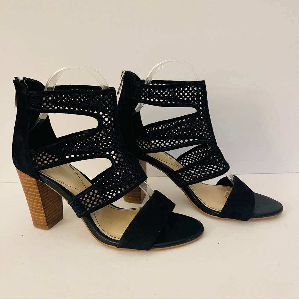 Isola Women's Kaley Suede Block
Heel Open Toe Caged Style
Sandal Black Size 7.5